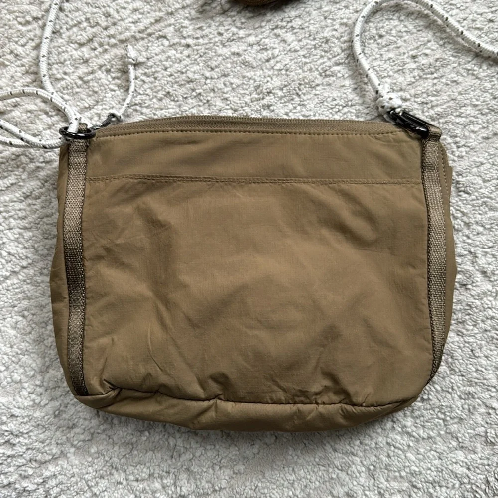 LuLulemon Patch Logo Adjustable OliveGreen/Brown Tone Crossbody Purse